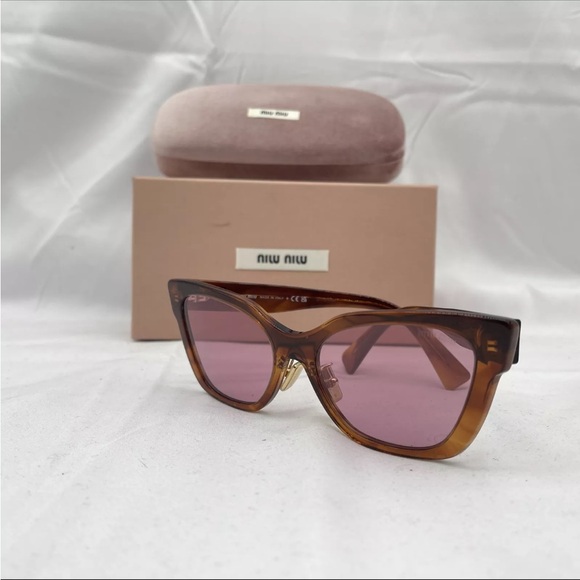 Miu Miu Womens Butterfly Sunglasses Honey Havana NWB - Picture 1 of 8